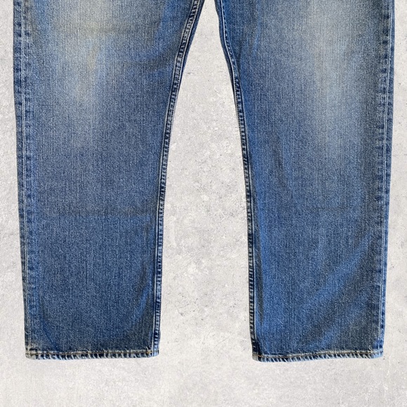 Tommy Hilfiger Red Label Premium Jeans for Men - Picture 3 of 9